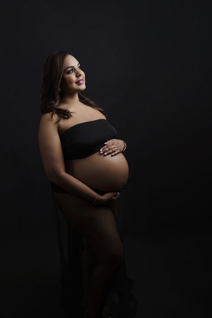 Maternity Photoshoot Durban: When to Book & What to Expect Elegant maternity photography Cowies Hill